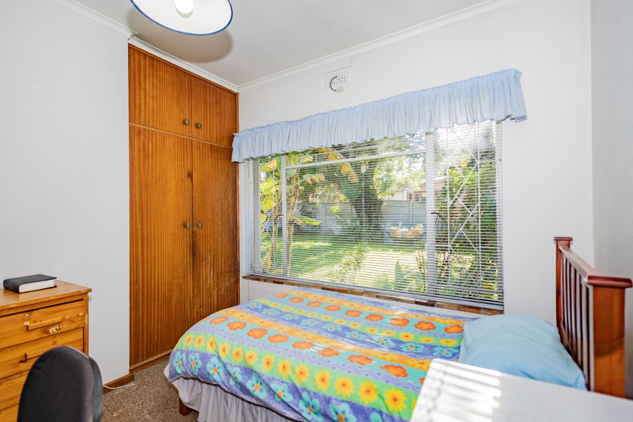 4 Bedroom Property for Sale in Oostersee Western Cape